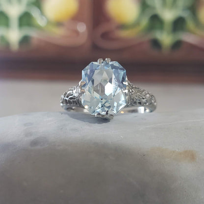 14k white gold c.1920s filigree Aquamarine ring