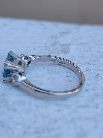 platinum 1.18ct Aquamarine & Diamond estate ring