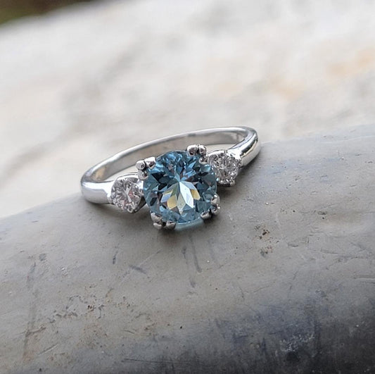 platinum 1.18ct Aquamarine & Diamond estate ring
