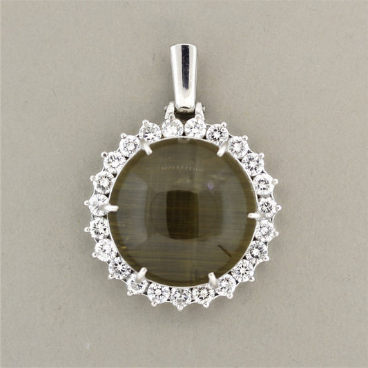 Large Cat¡¯s Eye Quartz Diamond Halo Platinum Pendant