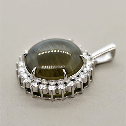 Large Cat¡¯s Eye Quartz Diamond Halo Platinum Pendant